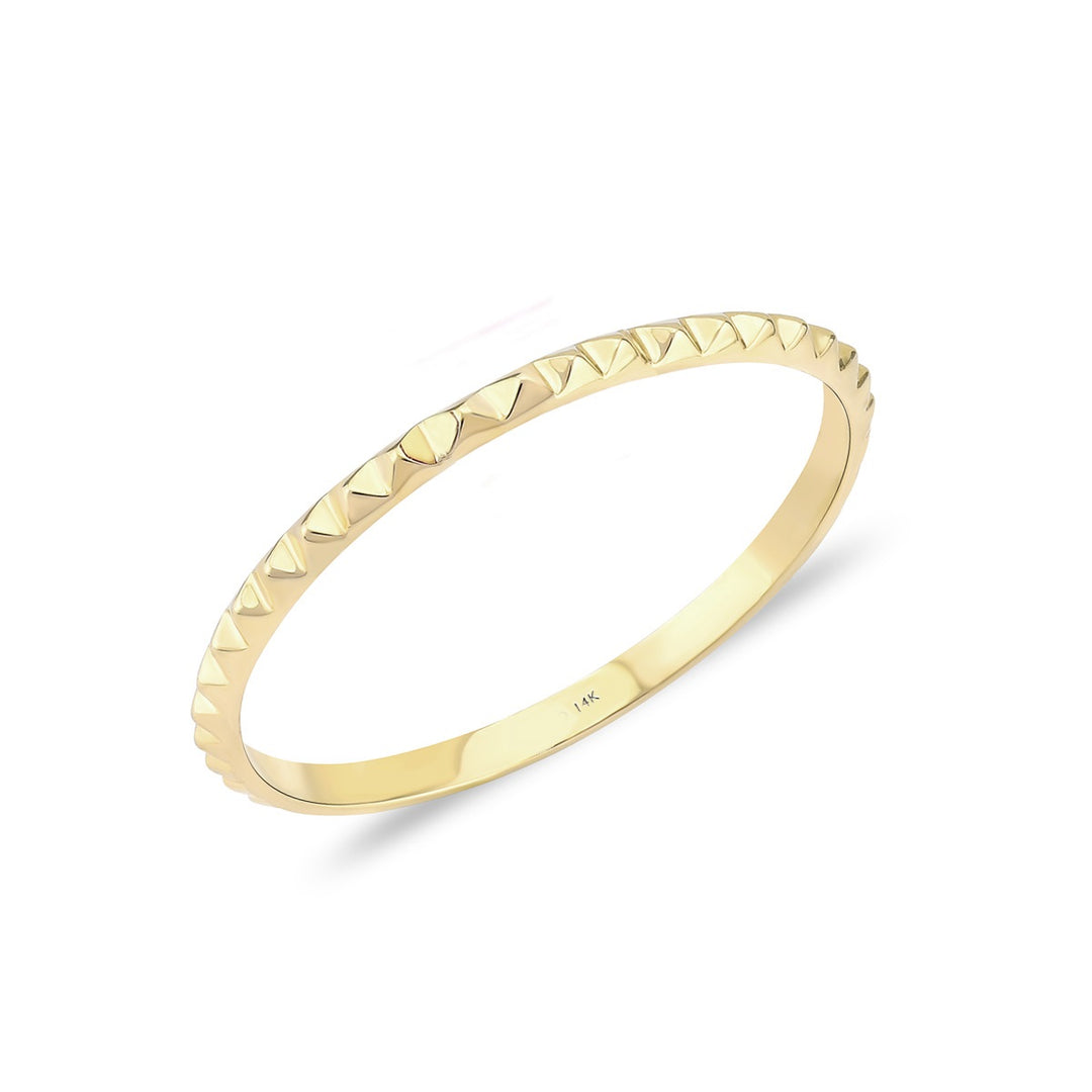 Dainty Pyramid - Vanhess